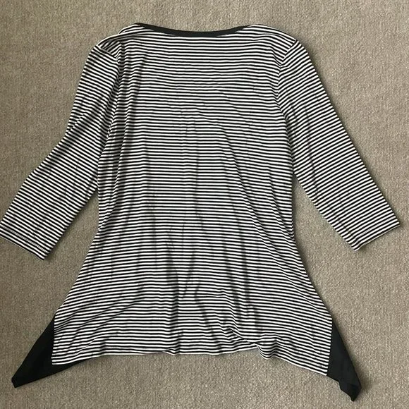 Chico's Shirt Womens 0 (Small) Black White Striped Tunic Handkerchief Hem Casual - Picture 7 of 7